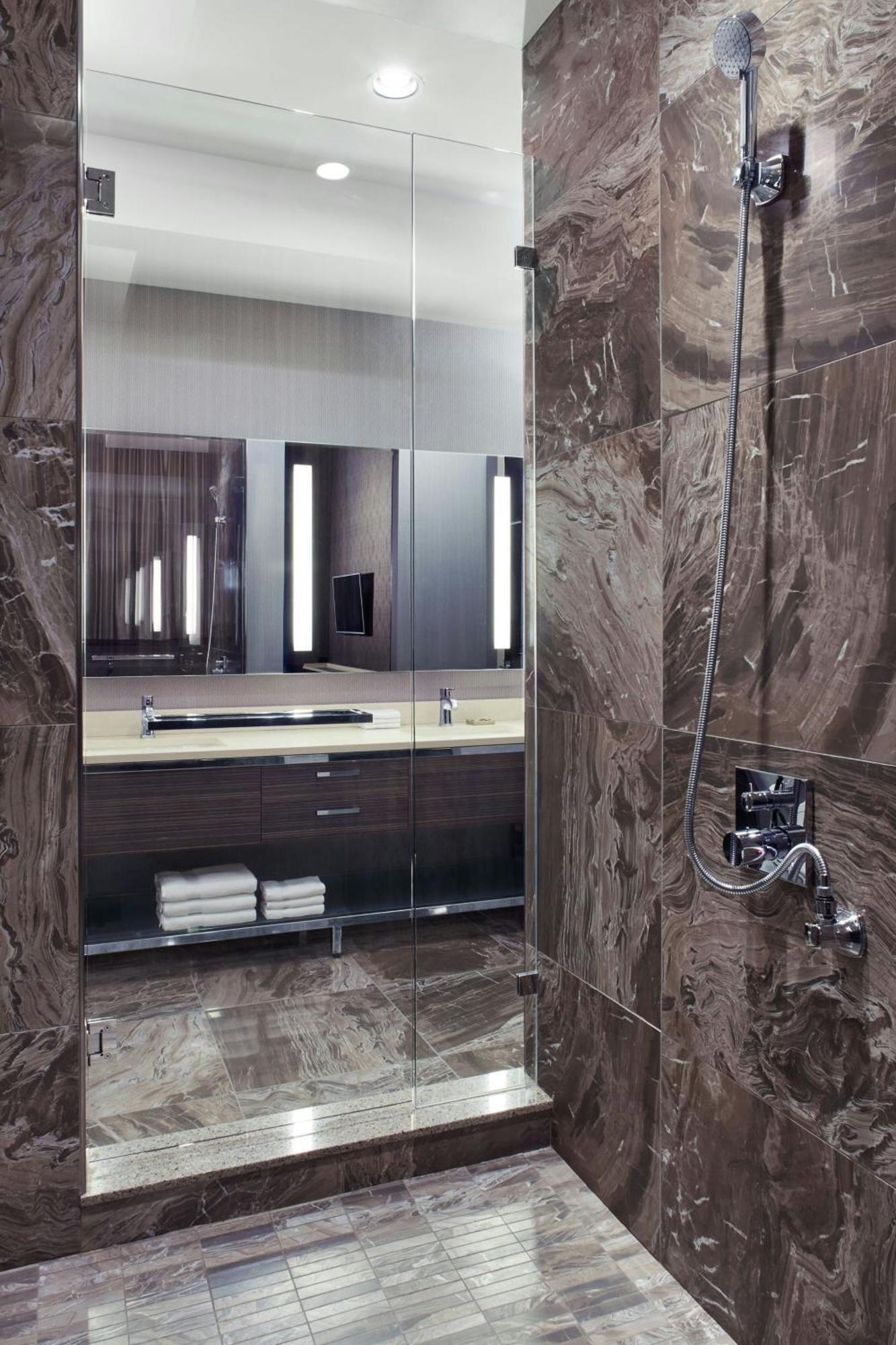 Delta Hotels By Marriott Burnaby Conference Centre Екстер'єр фото